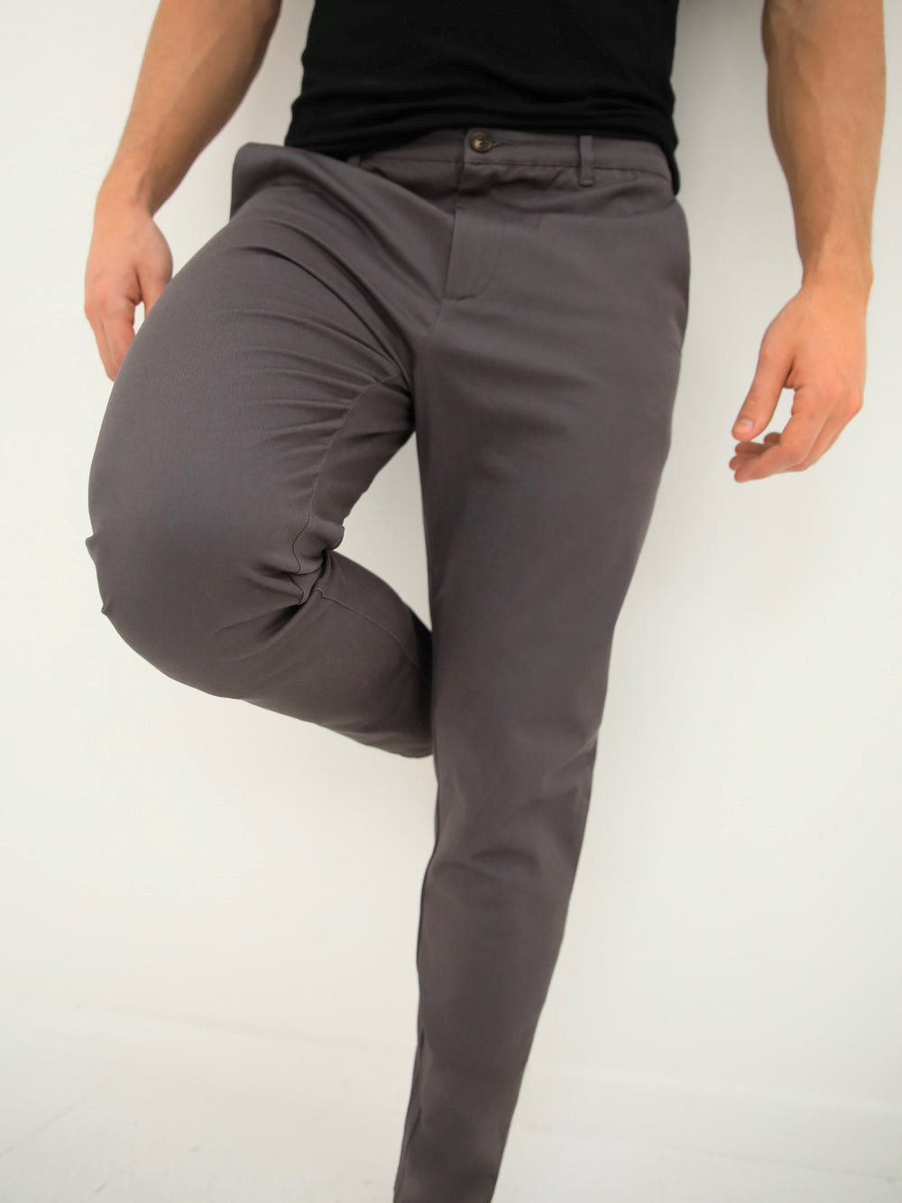 Blakely Cavill Slim Fit Tailored Chinos Charcoal | KMB563728