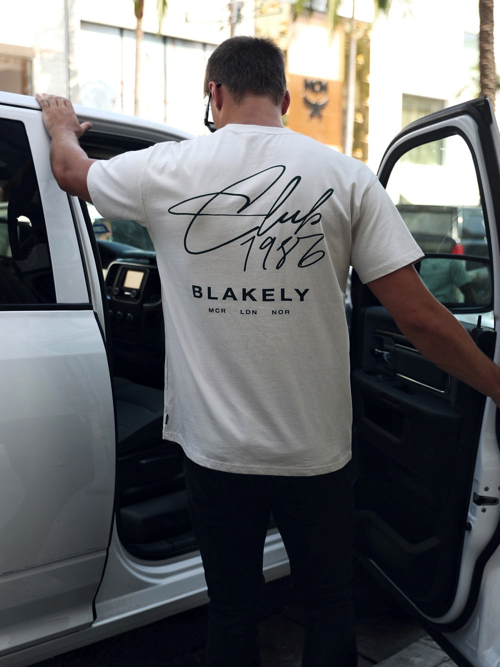 Blakely Club Relaxed T-Shirt Chalk | OTW697108