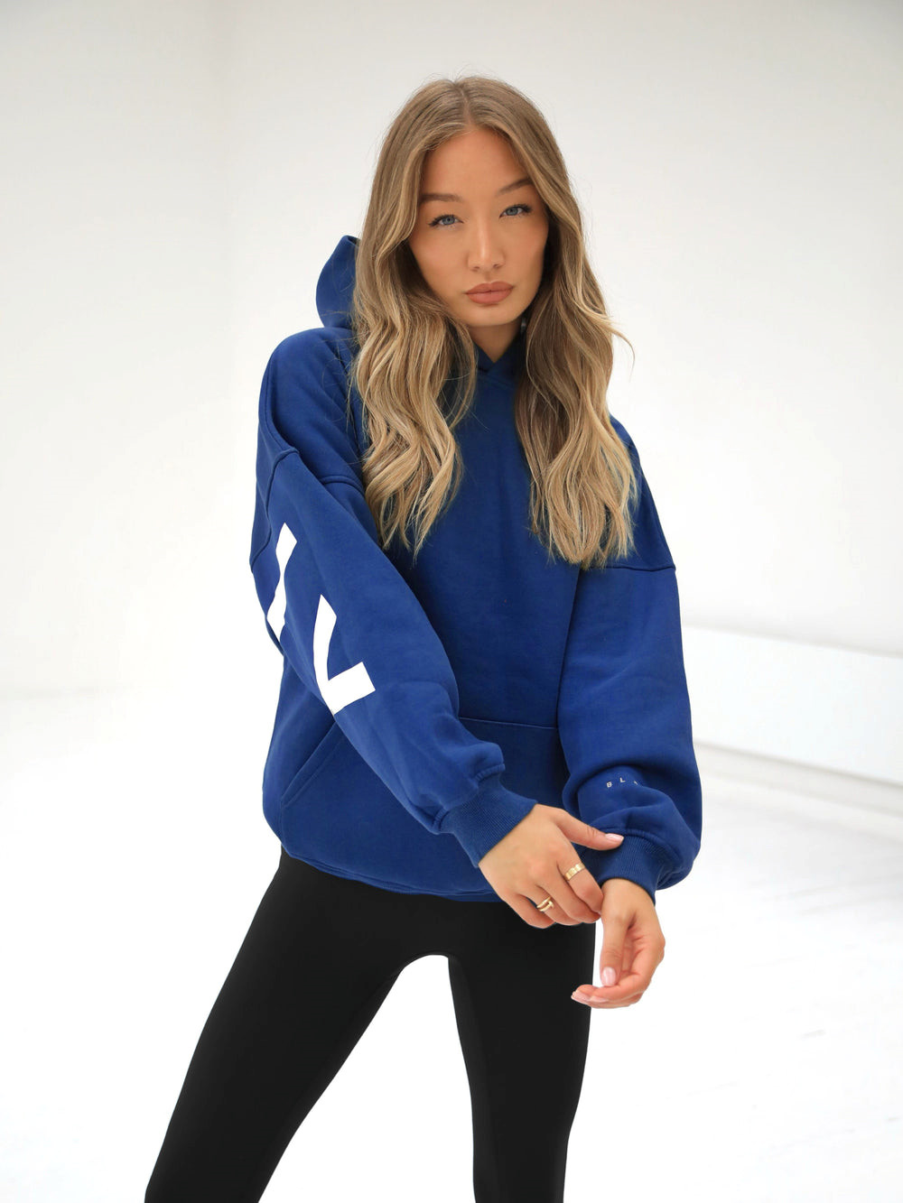 Blakely Isabel Oversized Hoodie Blau | EJV623057