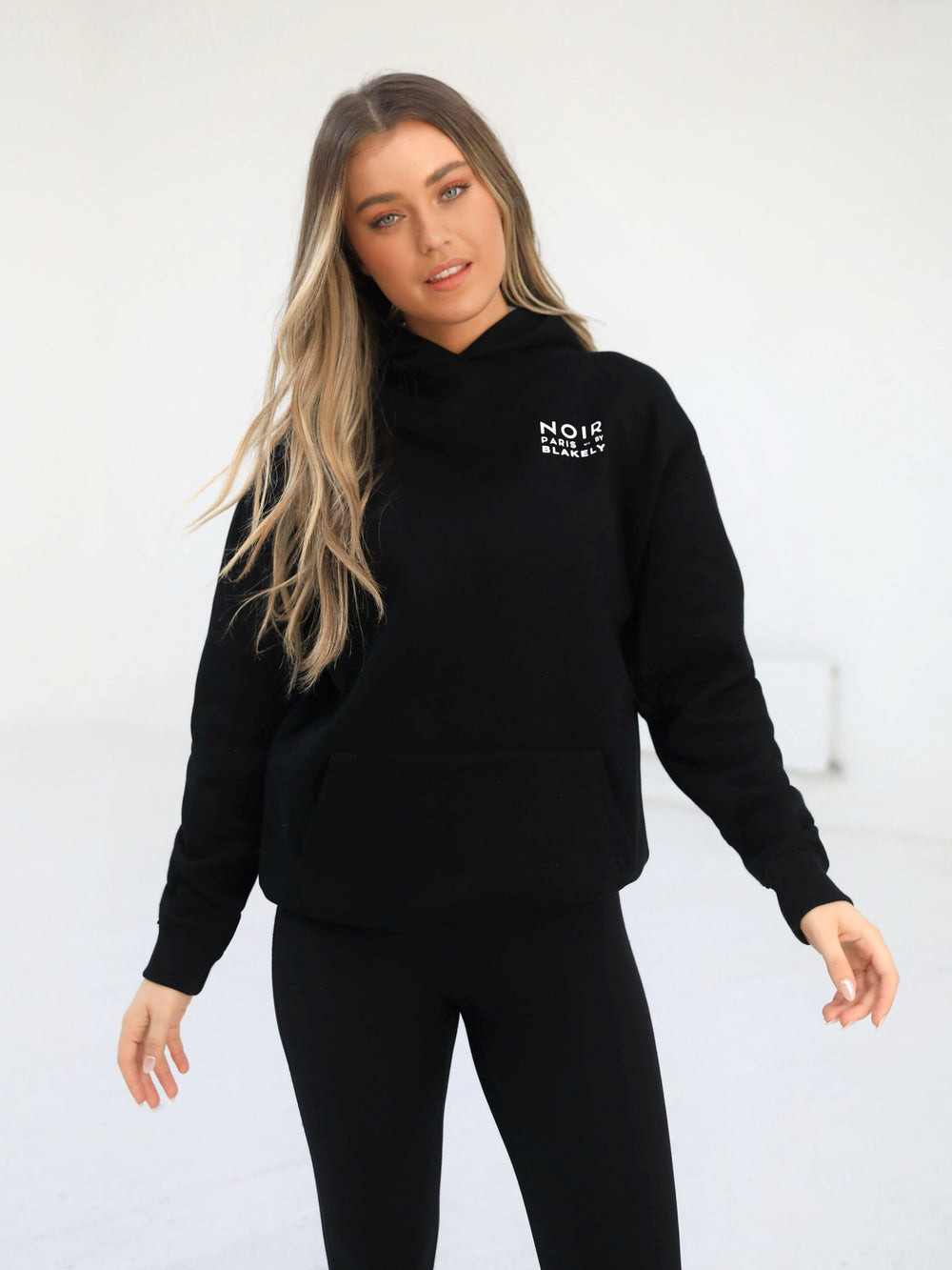 Blakely Noir Women's Relaxed Hoodie Schwarz | DLQ345927