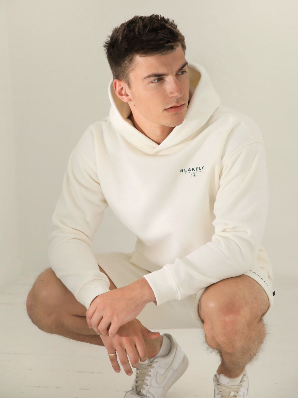 Blakely Riviera Initial Relaxed Hoodie Ivory | IBE204376