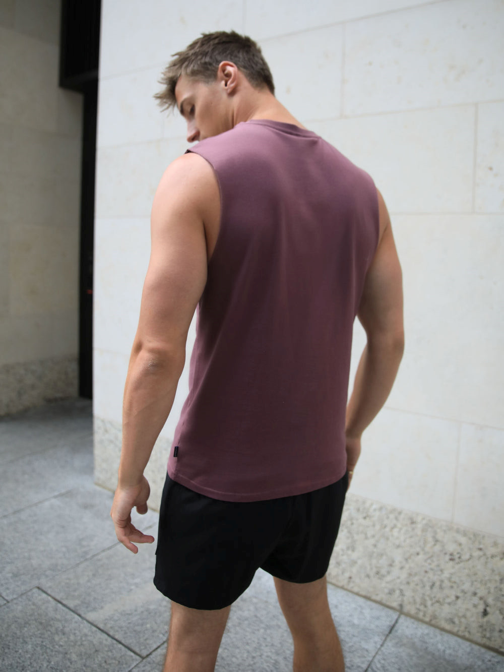 Blakely Universal Sleeveless Tee Bordeaux | RXC925874