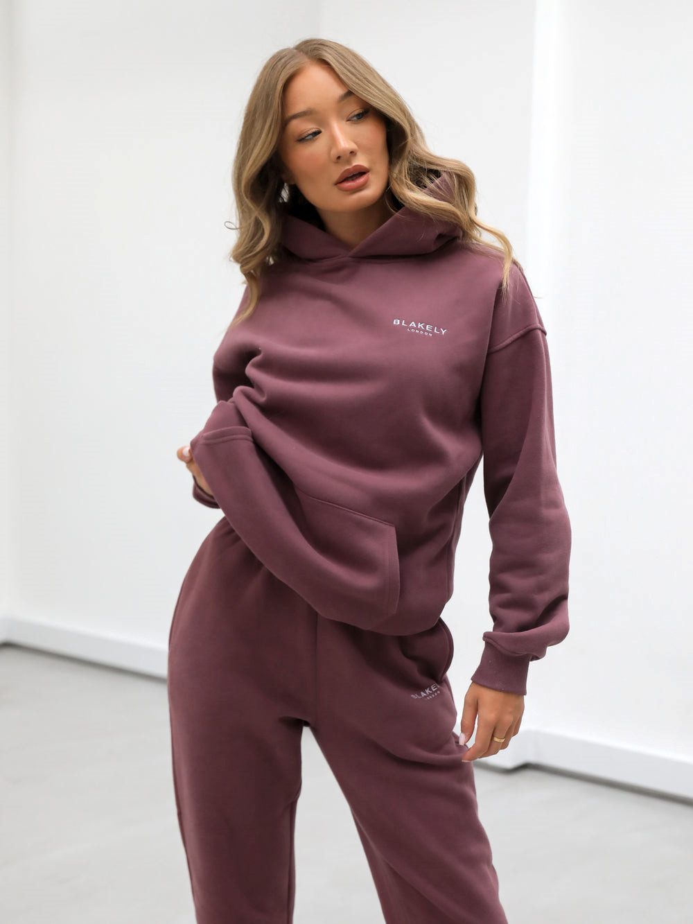 Blakely Universal Women's Relaxed Hoodie Bordeaux | INL642083