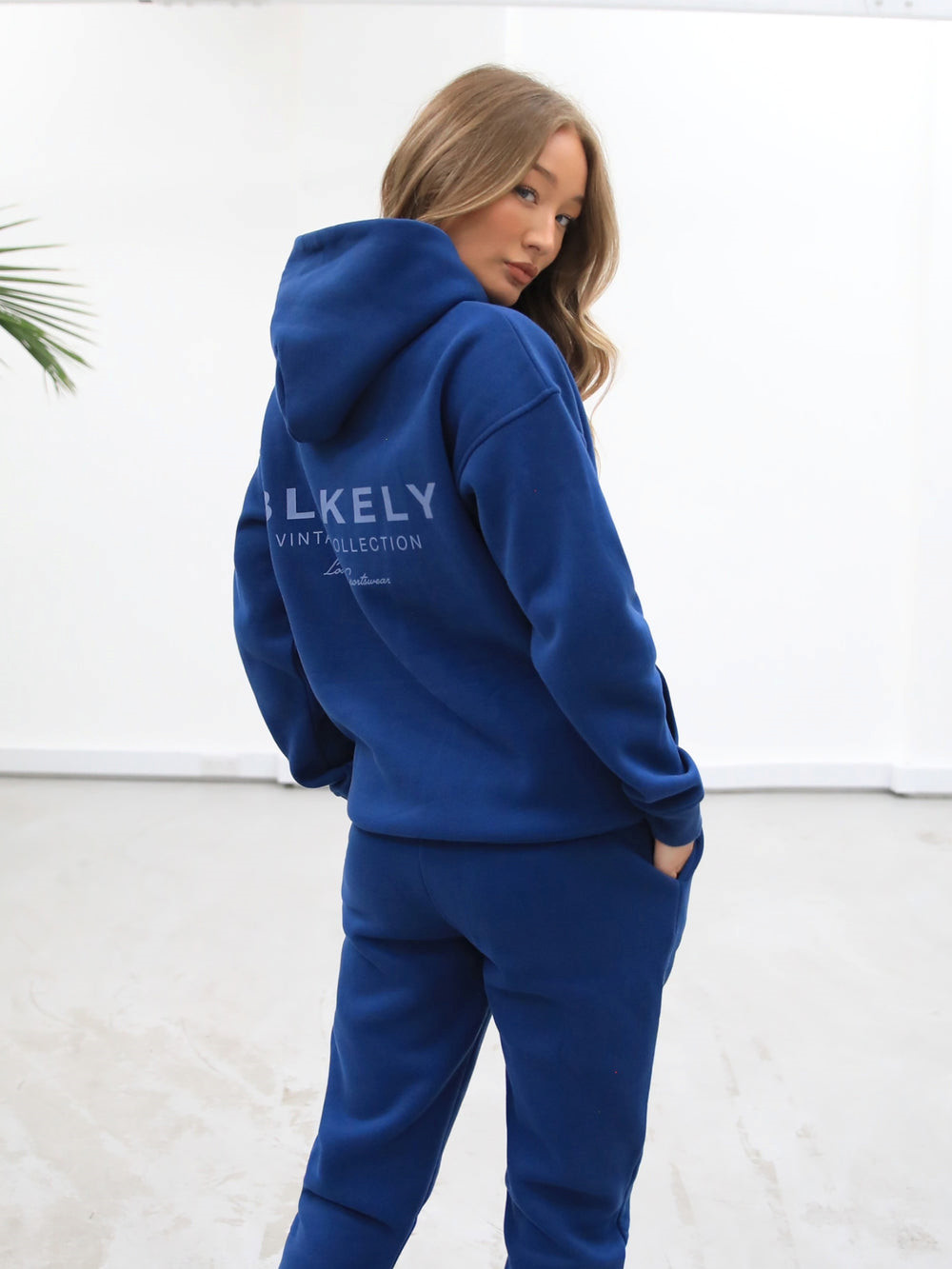 Blakely Women's Sports Club Relaxed Hoodie Blau | UEH872341